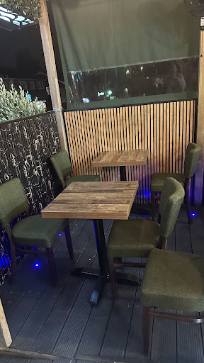 Photo of MEZZA EXPRESS - 9 Madrid Rd, Guildford GU2 7NU